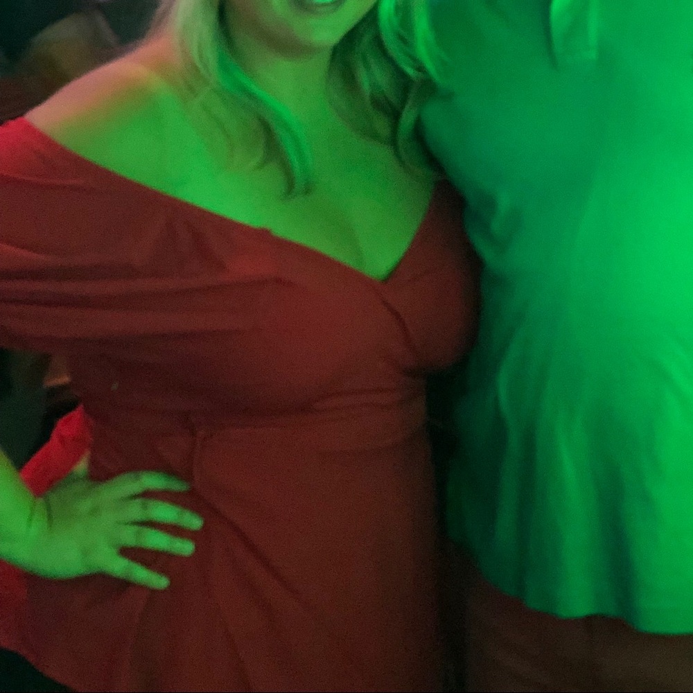 BooHoo Plus Red Criss across Tie Top